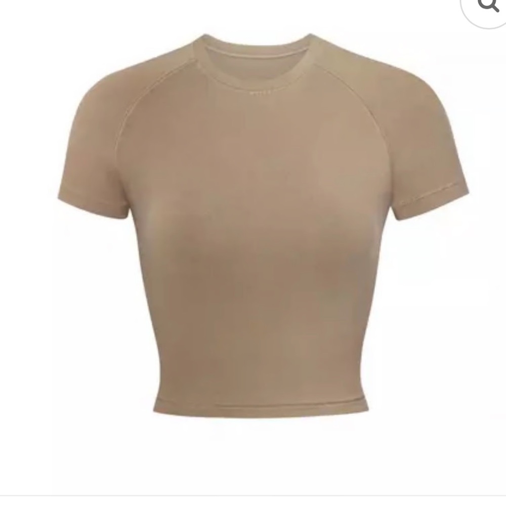 Skims Cropped Vintage Raglan Top, size: M, worn once